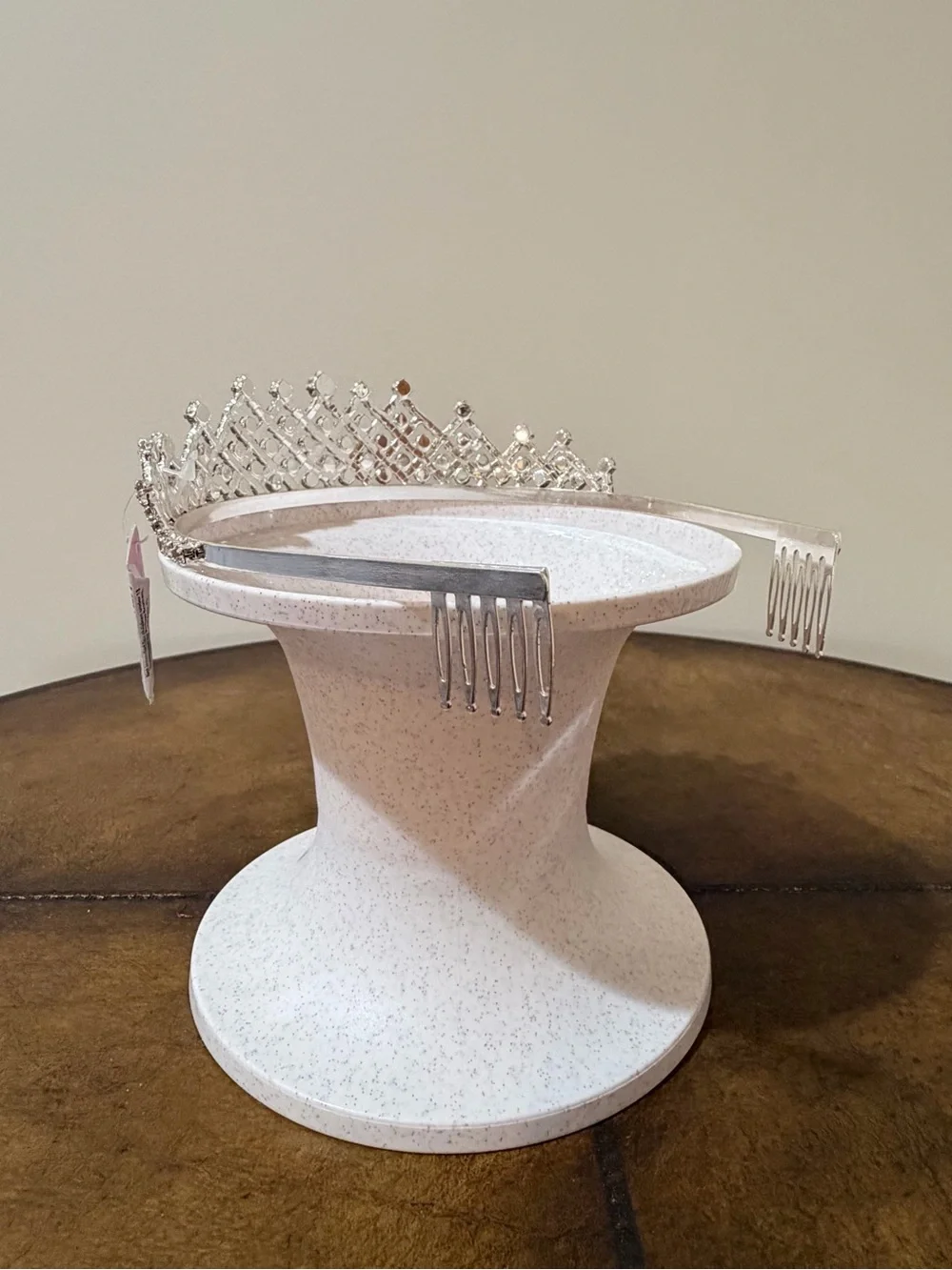 NEW WITH TAGS AUTHENTIC ARRIBAS DISNEY PRINCESS WEDDING PARTY TIARA WITH COMBS 👑
